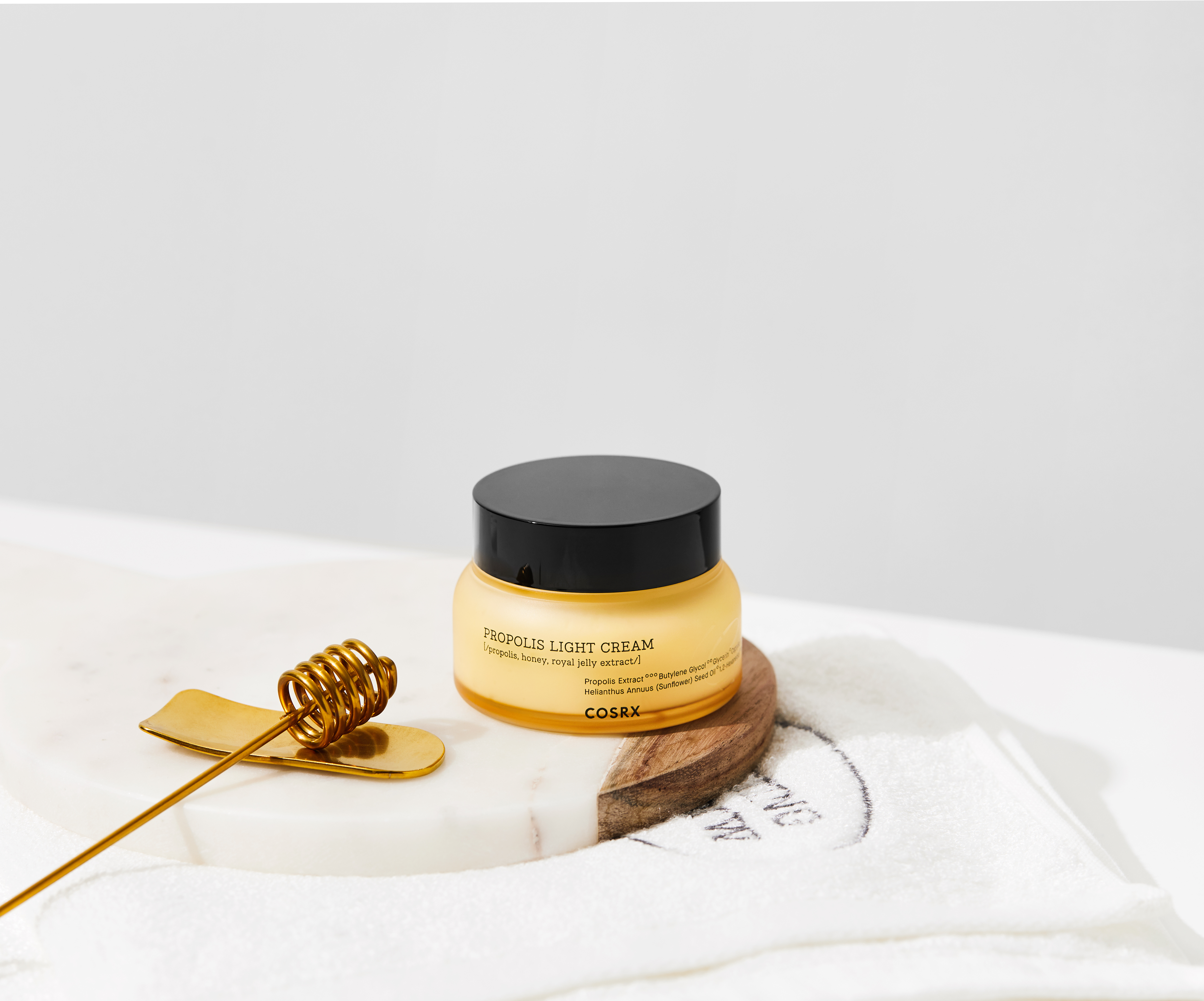 skincare-kbeauty-glowtime-cosrx full fit propolis light cream