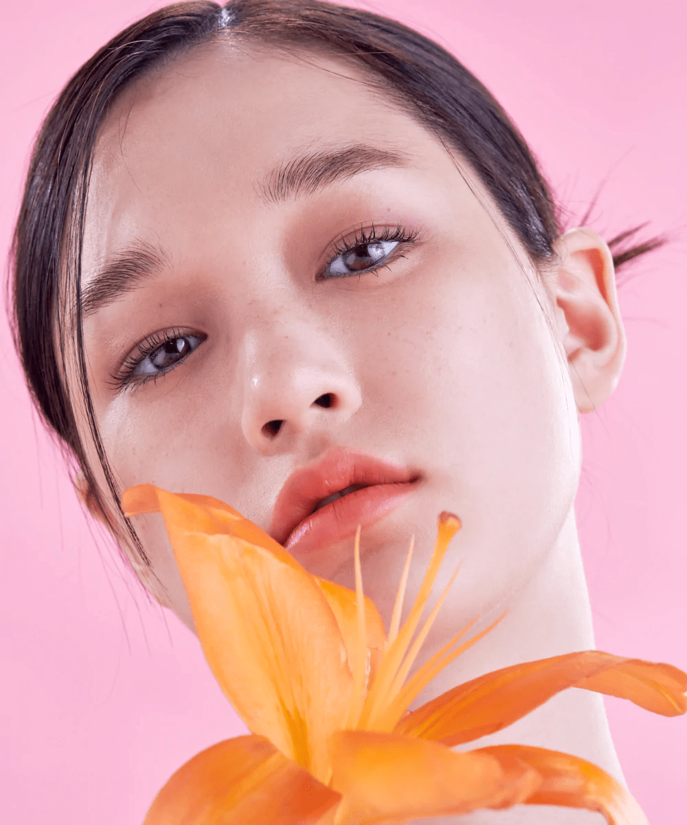 Tocobo powder cream lip balm 033 carrot cake model lips skincare-kbeauty-glowtime-Tocobo powder cream lip balm 033 carrot cake