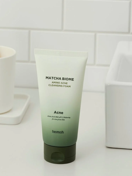 skincare-kbeauty-glowtime-heimish matcha biome amino acne cleanser