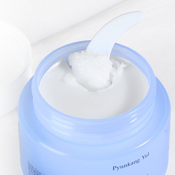 pyunkang-yul-deep-clear-cleasing-balm-_texture_close_up_ skincare-kbeauty-glowtime-pyunkang yul deep clear cleansing balm