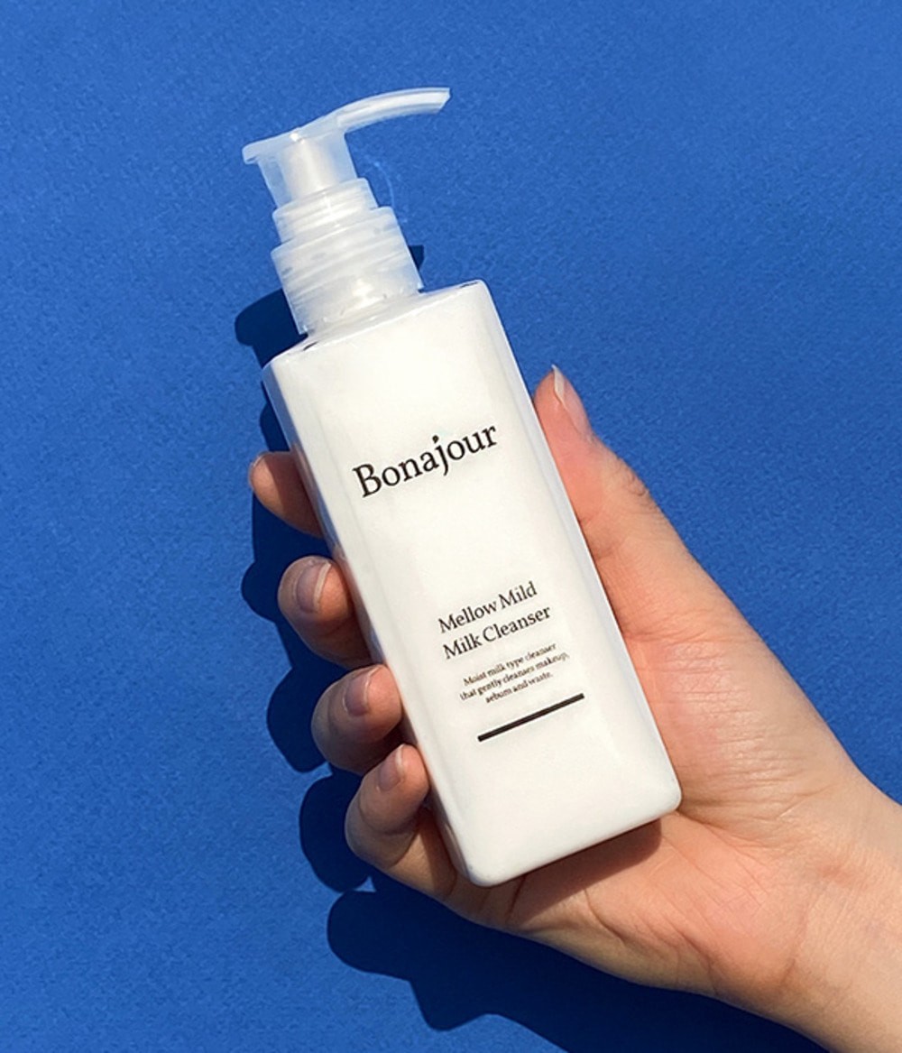 Bonajour Mellow mild milk cleanser blue background skincare-kbeauty-glowtime-Bonajour mellow mild milk cleanser