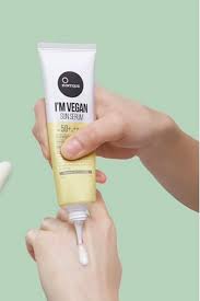 skincare-kbeauty-glowtime-suntique i'm vegan sun serum