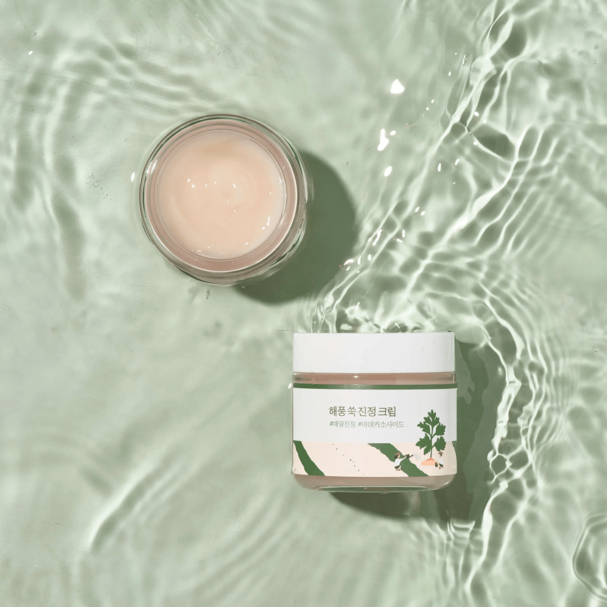 mugwort-calming-moisturizer-round-lab-3 skincare-kbeauty-glowtime-round lab mugwort calming cream