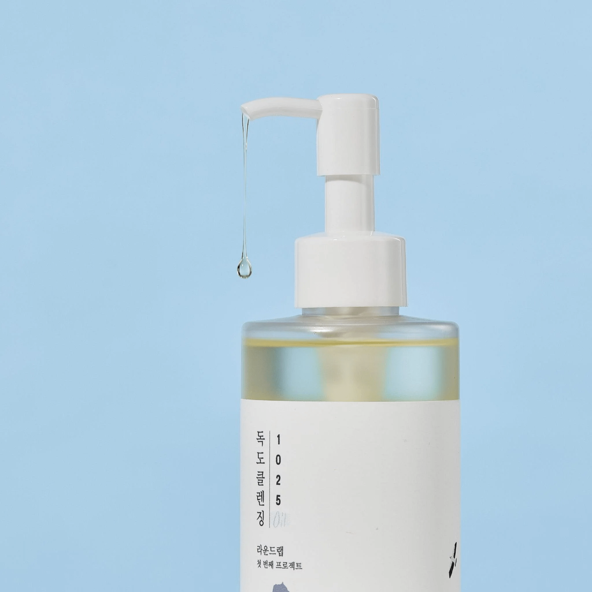 1025-dokdo-cleansing-oil-round-lab-3 skincare-kbeauty-glowtime-round lab 1025 dokdo cleansing oil