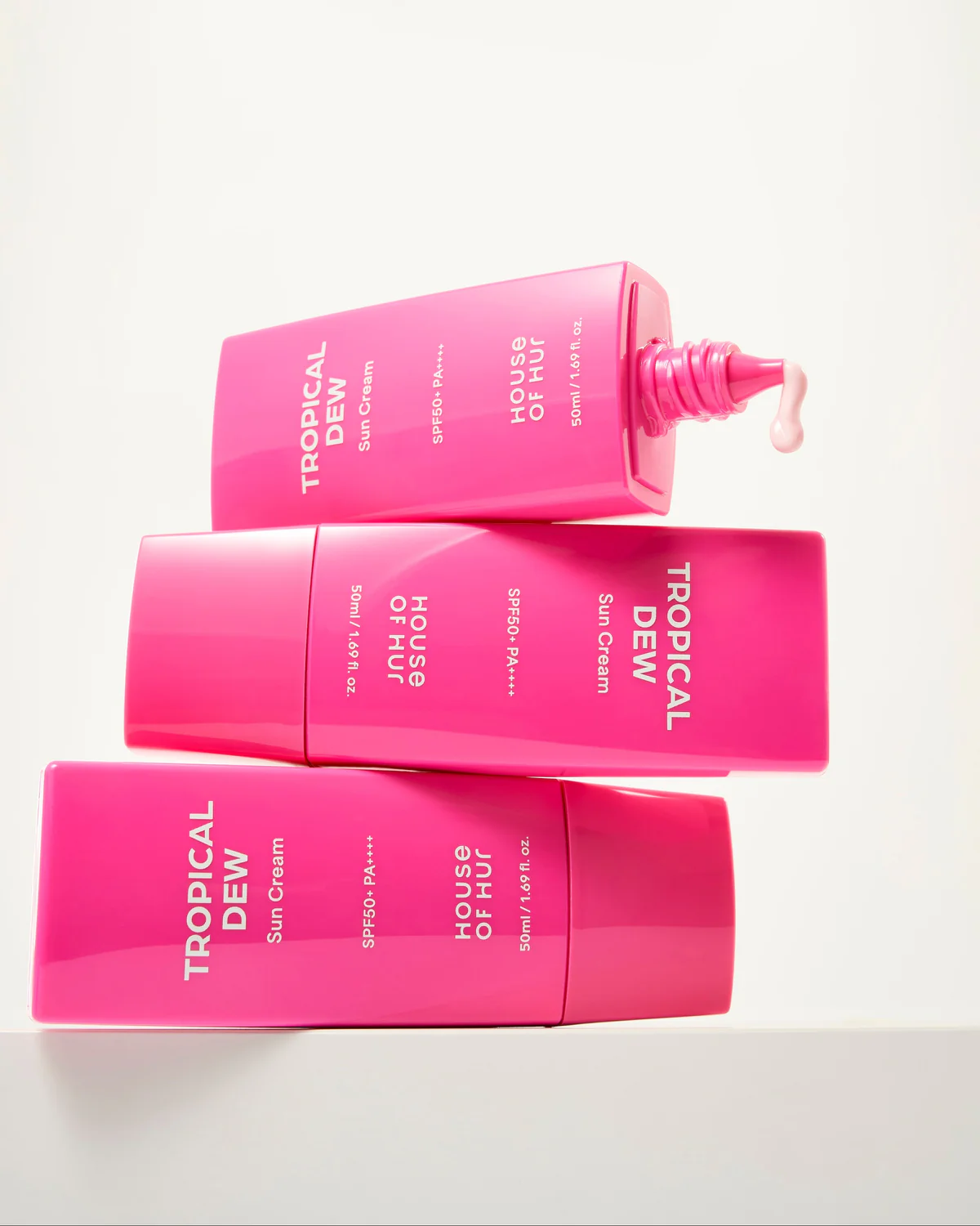 HOUSE OF HUR Tropical Dew Sun Cream 2 skincare-kbeauty-glowtime-house of hur tropical dew sun cream
